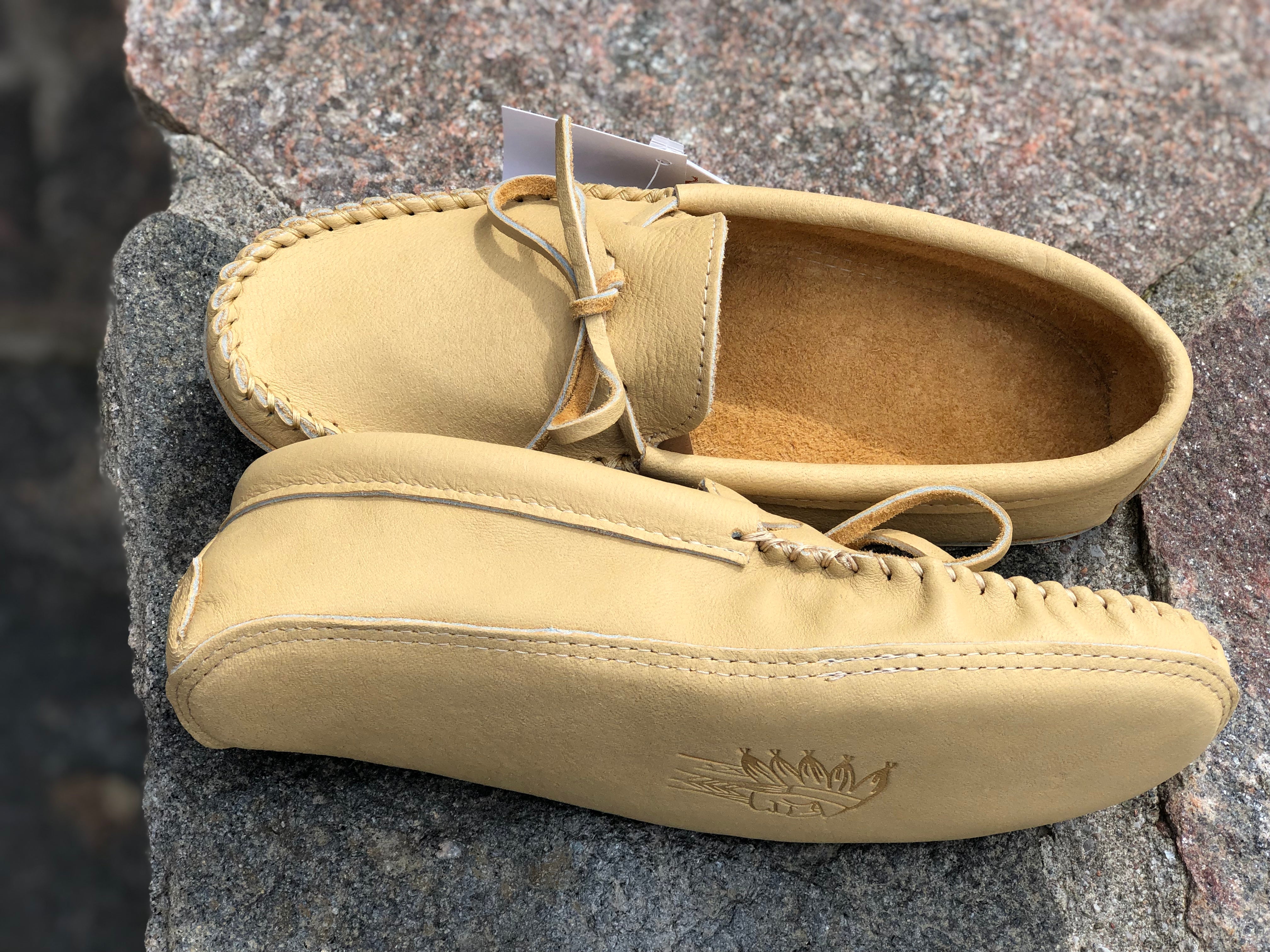 Minnetonka double sole sales moccasins